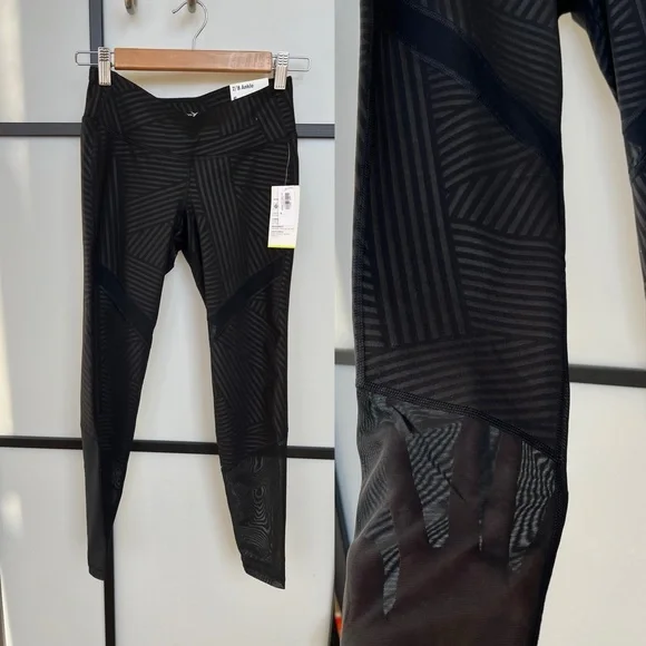 NWT Old Navy Mid-Rise 7/8 Ankle Length Go Dry Athletic Leggings Small Black - Picture 3 of 9